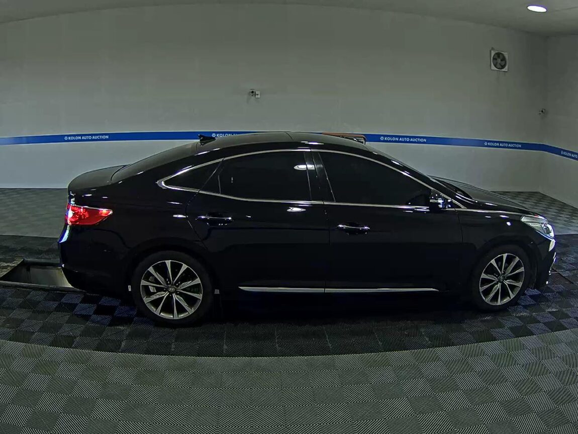 HYUNDAI GRANDEUR HG HG 300 PREMIUM 2016 - zdjęcie 4