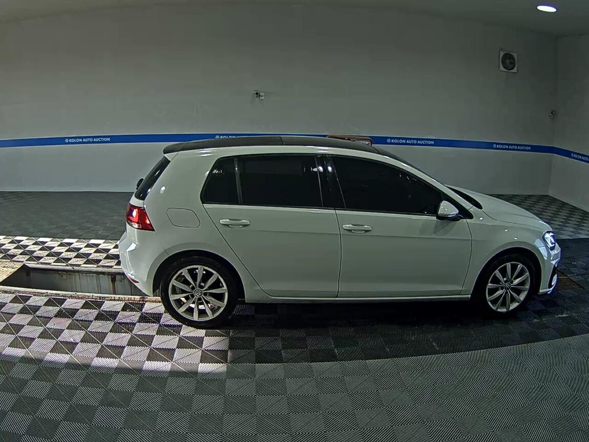 VOLKSWAGEN GOLF (7TH GEN) 2.0 TDI 2015 - zdjęcie 4