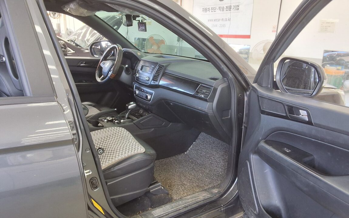 KG MOBILITY (SSANGYONG) REXTON SPORTS 2.2 4WD PRESTIGE SPECIAL 2021 - zdjęcie 14