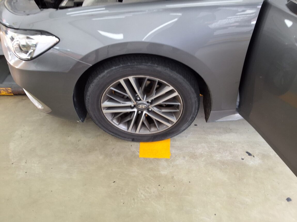 HYUNDAI GRANDEUR IG 3.0 LPi RENTAL CAR MODERN 2019 - zdjęcie 23