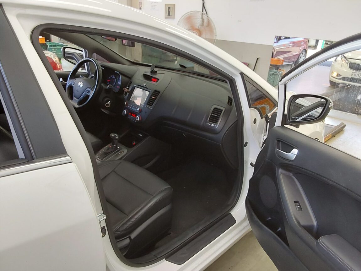 KIA K3 1.6 GDI LUXURY 2015 - zdjęcie 14