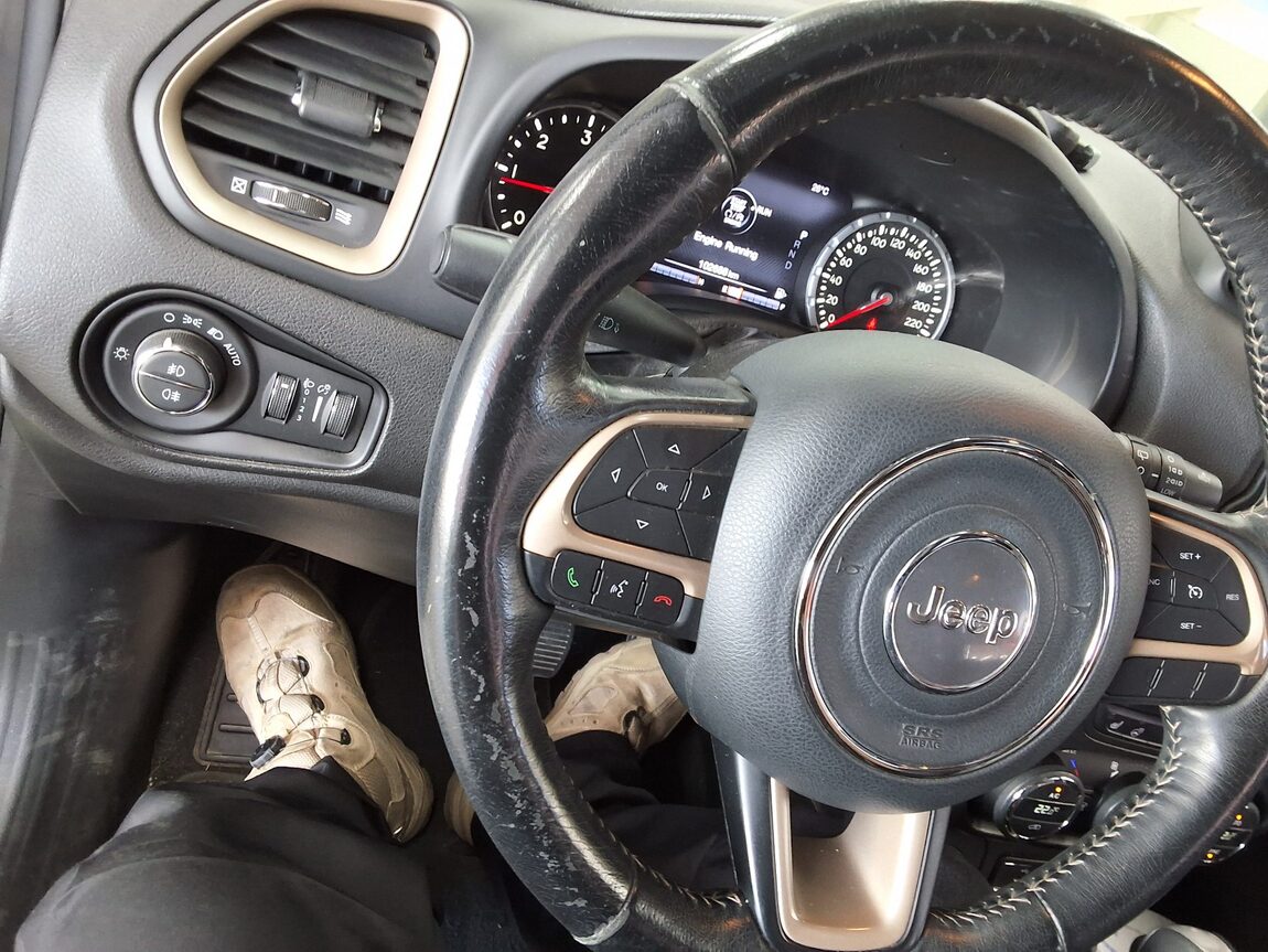 JEEP RENEGADE 2.0 DIESEL AWD LONGITUDE 2017 - zdjęcie 22