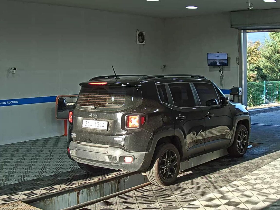 JEEP RENEGADE 2.0 DIESEL AWD LONGITUDE 2017 - zdjęcie 5