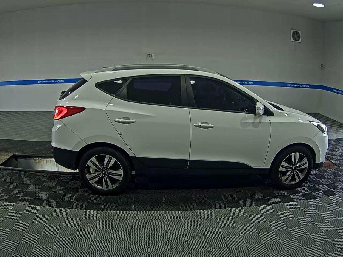 HYUNDAI NEW TUCSON ix DIESEL R2.0 2WD SMART SPECIAL 2015 - zdjęcie 4