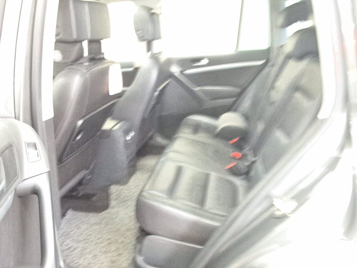 VOLKSWAGEN TIGUAN 2.0 TDI BLUEMOTION PREMIUM 2016 - zdjęcie 13