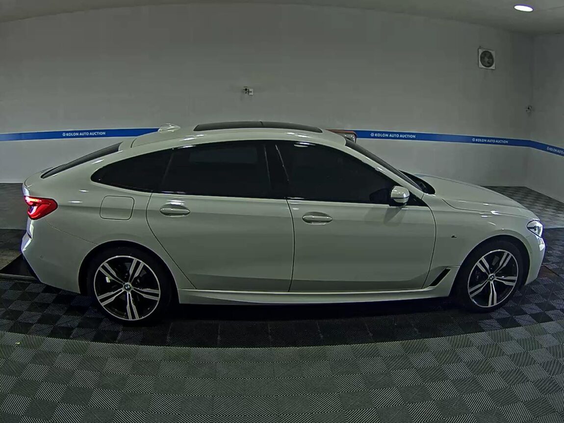 BMW GRAN TURISMO (GT) 6 SERIES 640i xDRIVE M SPORT PACK 2019 - zdjęcie 4