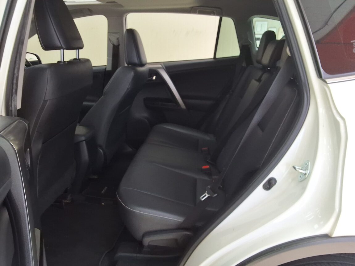 TOYOTA RAV4 (4TH GEN) 2.5 2WD 2017 - zdjęcie 13