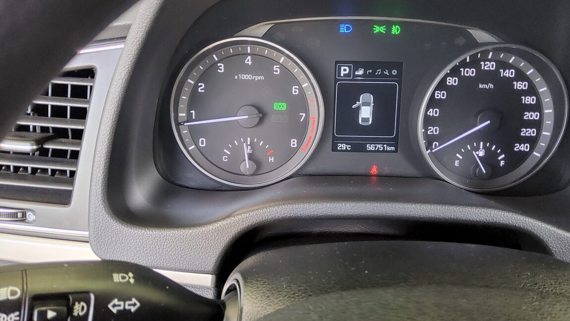 HYUNDAI AVANTE AD 1.6 GDi VALUE PLUS 2018 - zdjęcie 9