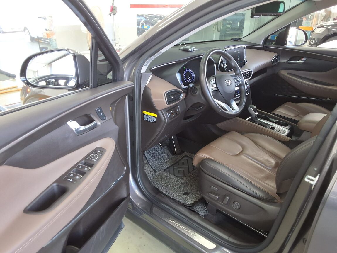 HYUNDAI SANTA FE (TM) R2.2 2WD PRESTIGE 2019 - zdjęcie 10