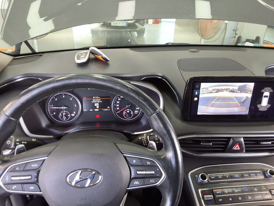 HYUNDAI THE NEW SANTA FE DIESEL 2.2 2WD PREMIUM 2021 - zdjęcie 17