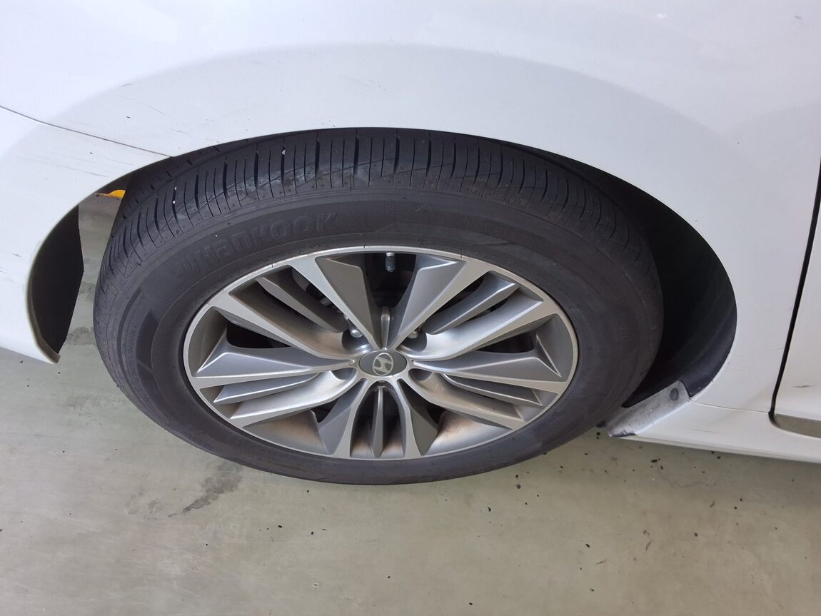 HYUNDAI GRANDEUR HG HG 240 MODERN 2016 - zdjęcie 24