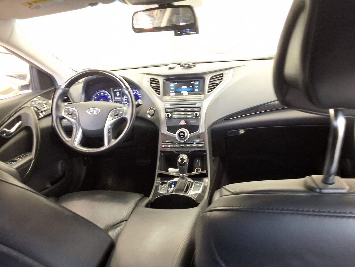 HYUNDAI GRANDEUR HG HG 240 MODERN 2016 - zdjęcie 11