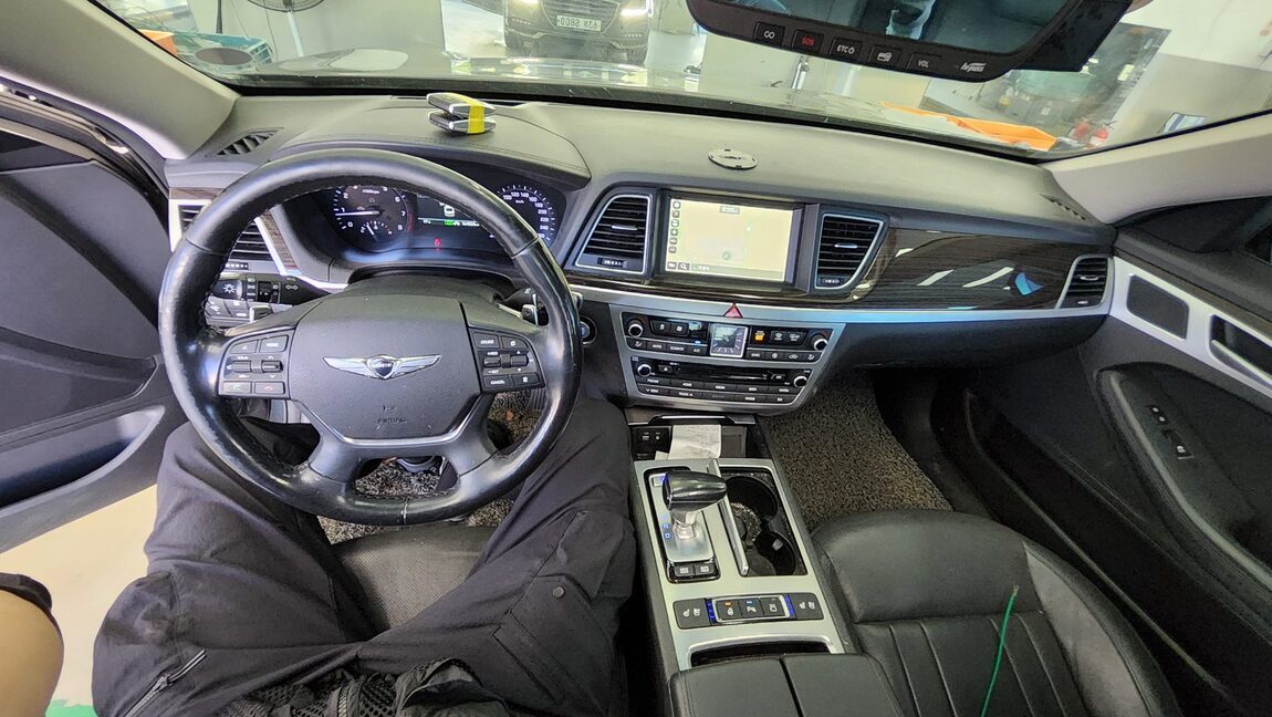 GENESIS G80 3.3 GDi LUXURY 2018 - zdjęcie 11