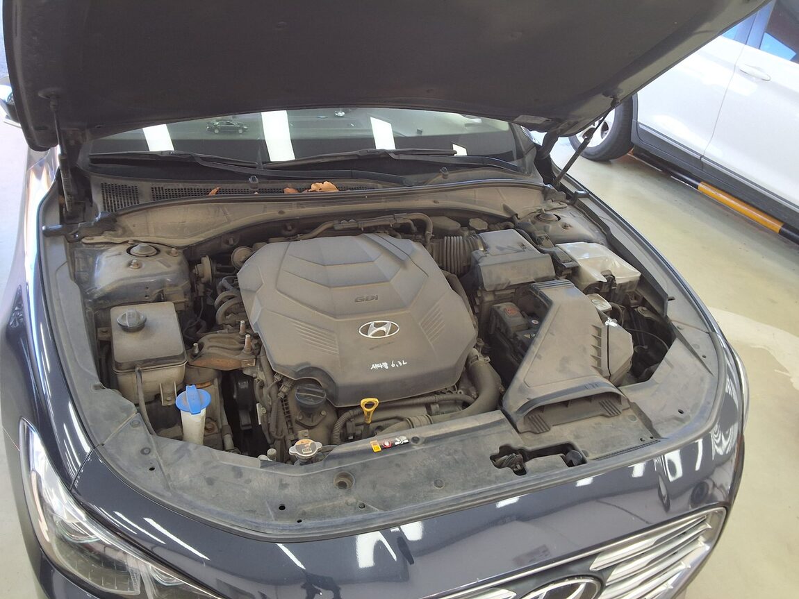 HYUNDAI GRANDEUR IG 3.0 GDi EXCLUSIVE 2017 - zdjęcie 18