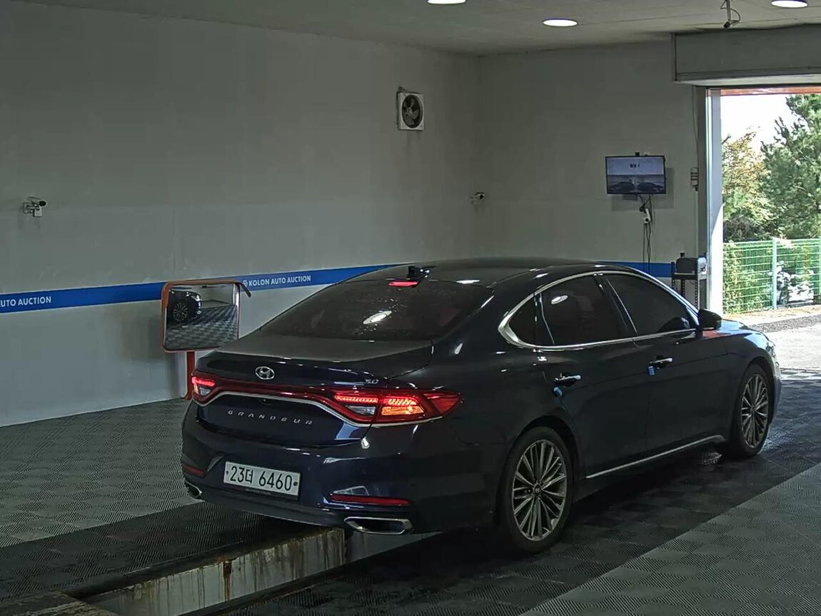 HYUNDAI GRANDEUR IG 3.0 GDi EXCLUSIVE 2017 - zdjęcie 5