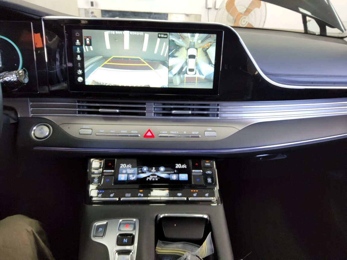 HYUNDAI THE NEW GRANDEUR IG HYBRID 2.4 HEV EXCLUSIVE 2021 - zdjęcie 18