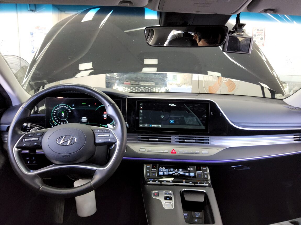 HYUNDAI THE NEW GRANDEUR IG HYBRID 2.4 HEV EXCLUSIVE 2021 - zdjęcie 11