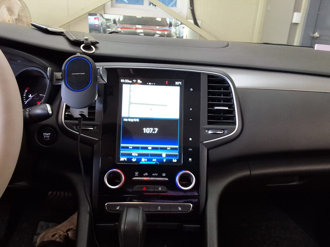 RENAULT (SAMSUNG) SM6 2.0 GDe SE 2016 - zdjęcie 24