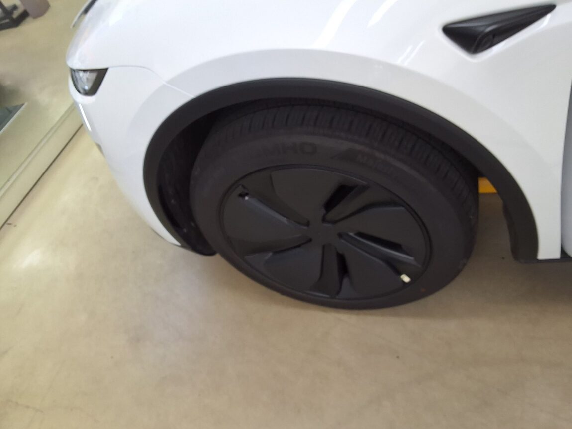 TESLA MODEL Y AWD LONG RANGE 2026 - zdjęcie 18