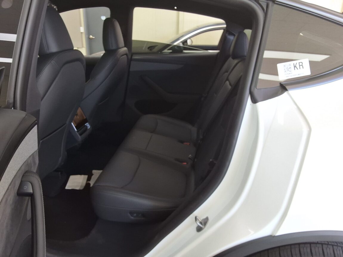 TESLA MODEL Y AWD LONG RANGE 2026 - zdjęcie 12