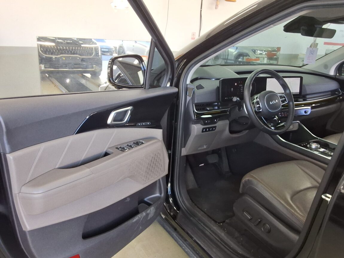 KIA THE NEW CARNIVAL HYBRID (KA4) 1.6 HEV 9-SEATER SIGNATURE 2024 - zdjęcie 10