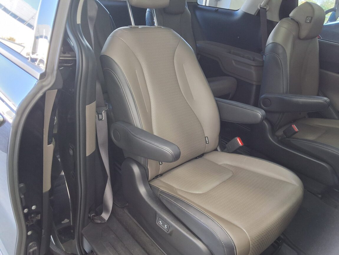 KIA THE NEW CARNIVAL HYBRID (KA4) 1.6 HEV 9-SEATER SIGNATURE 2024 - zdjęcie 13