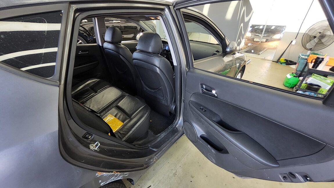 HYUNDAI i30 1.6 VVT PREMIER 2008 - zdjęcie 13