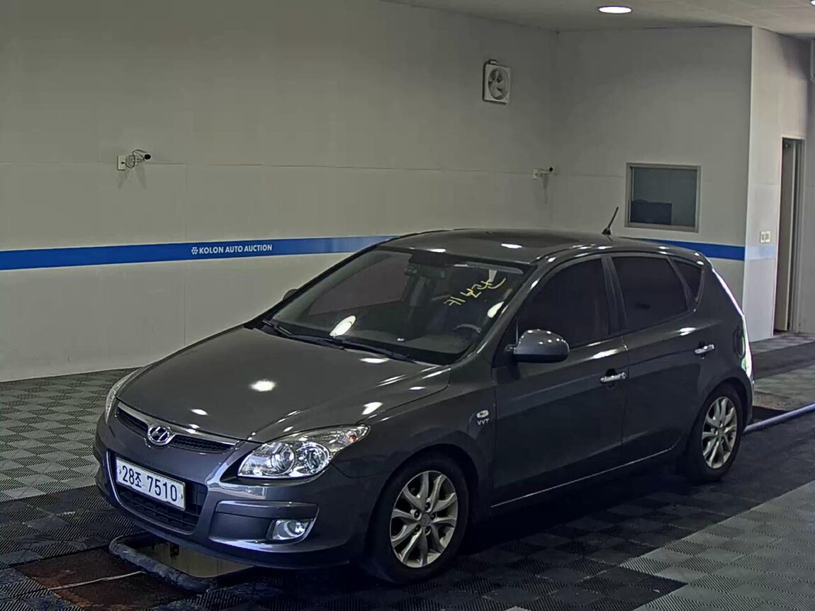 HYUNDAI i30 1.6 VVT PREMIER 2008 - zdjęcie 2
