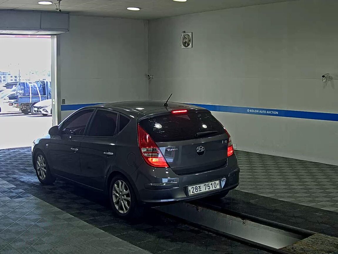 HYUNDAI i30 1.6 VVT PREMIER 2008 - zdjęcie 6