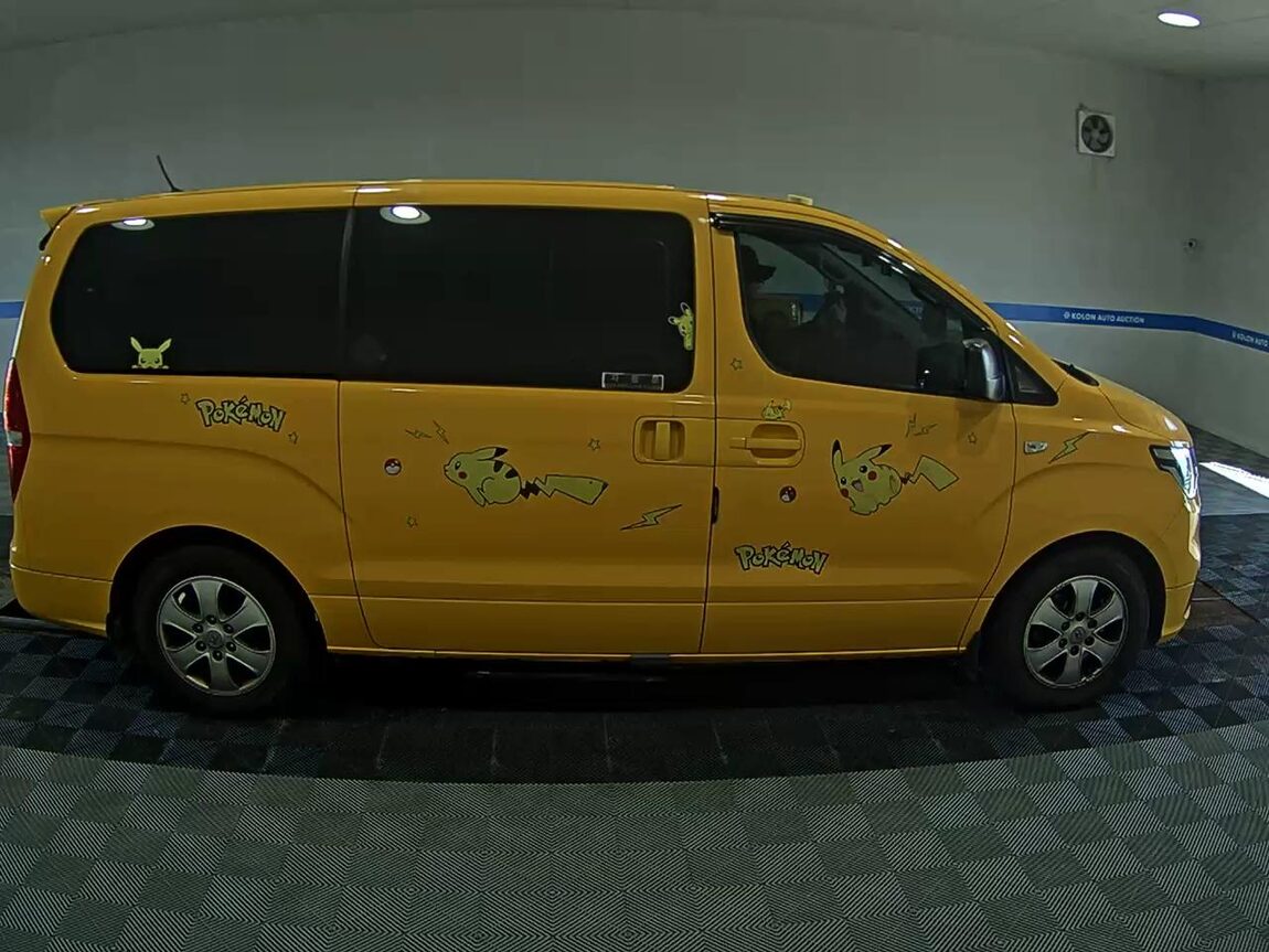 HYUNDAI THE NEW GRAND STAREX 12-SEATER DIESEL MODERN 2018 - zdjęcie 4