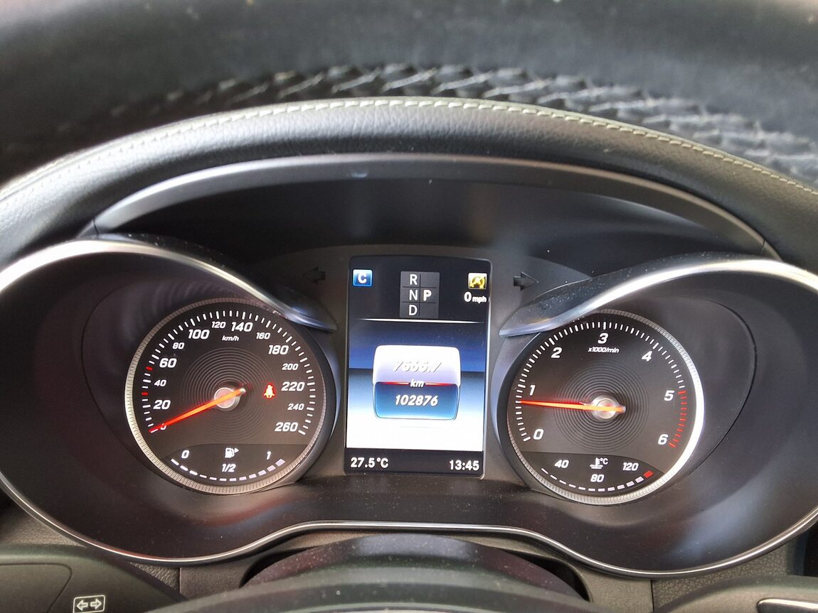 MERCEDES-BENZ GLC-CLASS GLC 220d 4MATIC COUPE PREMIUM 2017 - zdjęcie 10