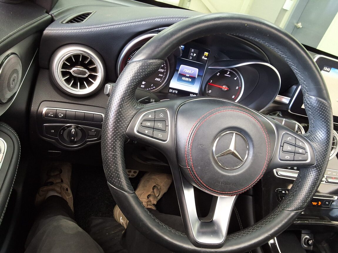 MERCEDES-BENZ GLC-CLASS GLC 220d 4MATIC COUPE PREMIUM 2017 - zdjęcie 23