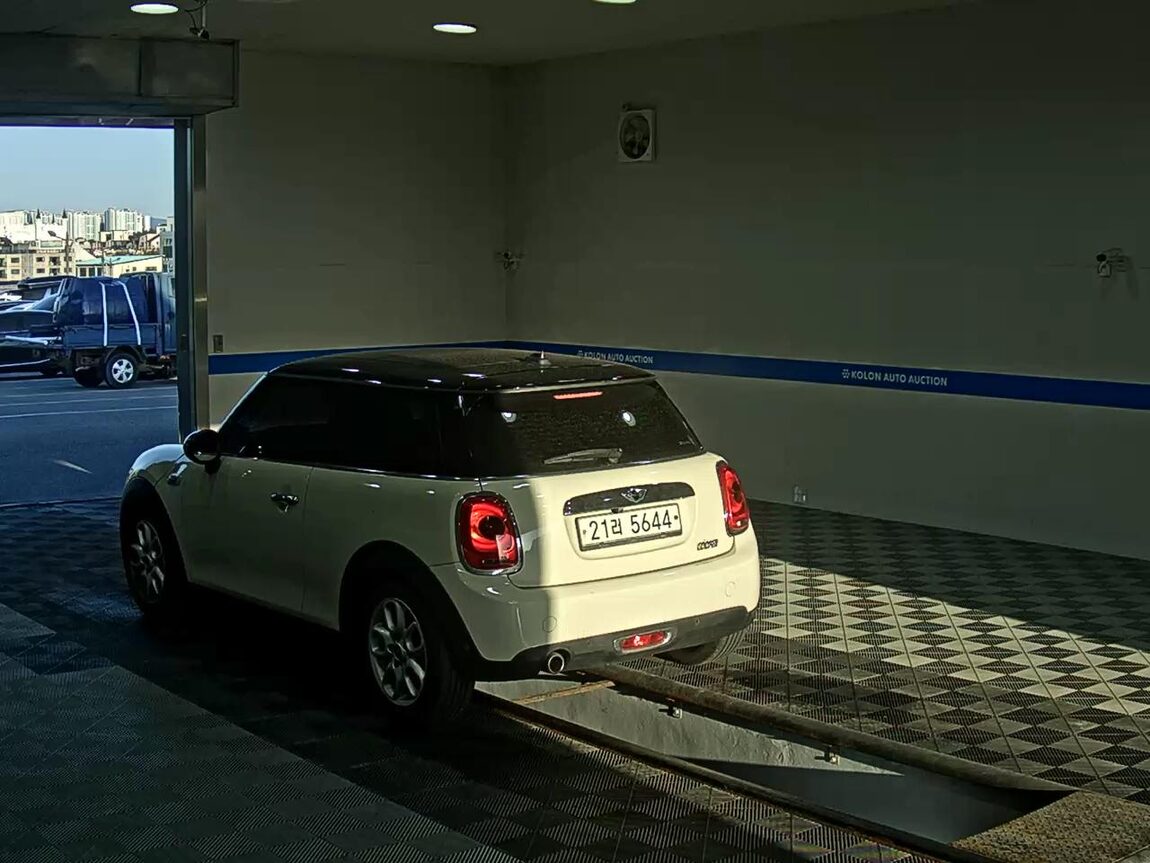 MINI COOPER (3RD GEN) 1.5 HIGH 2014 - zdjęcie 6