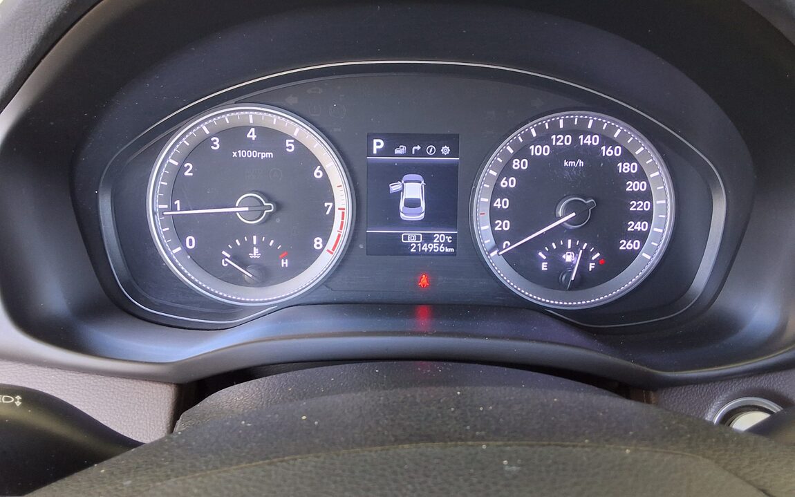 HYUNDAI GRANDEUR IG 3.0 LPi RENTAL CAR MODERN 2018 - zdjęcie 9