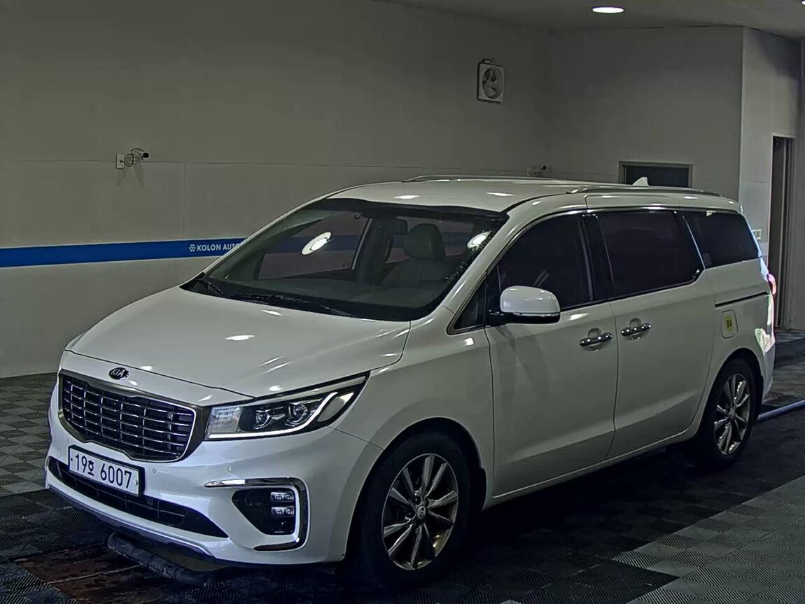 KIA THE NEW CARNIVAL LIMOUSINE 7-SEATER DIESEL VIP 2019 - zdjęcie 2