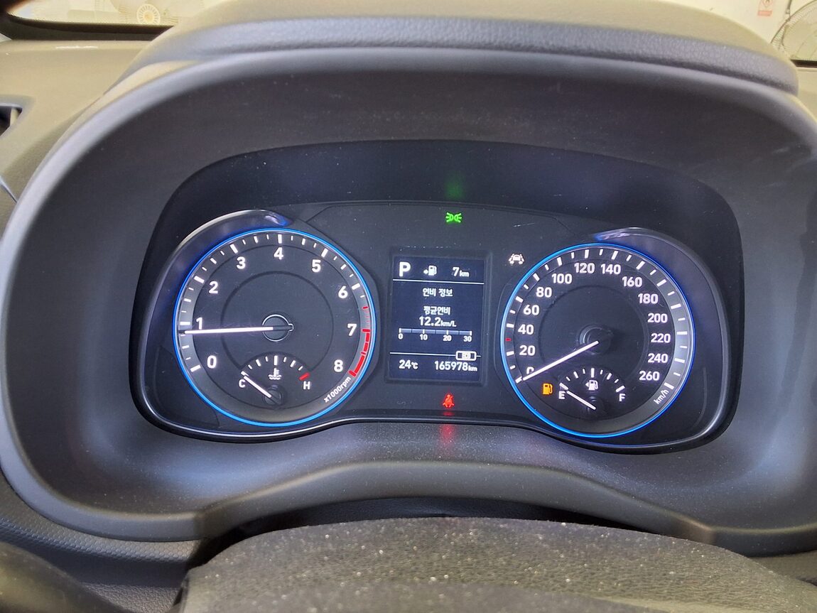 HYUNDAI KONA 1.6 GASOLINE 2WD MODERN 2019 - zdjęcie 9