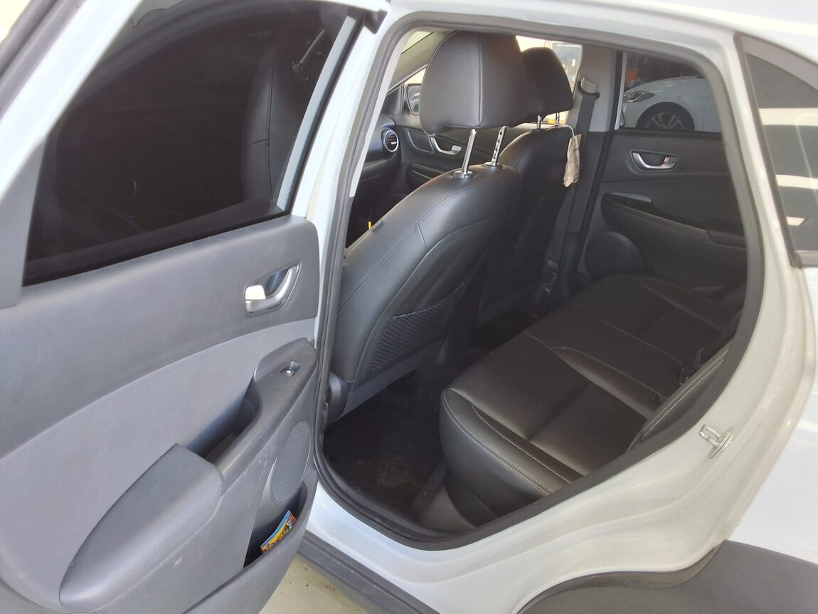 HYUNDAI KONA 1.6 GASOLINE 2WD MODERN 2019 - zdjęcie 12