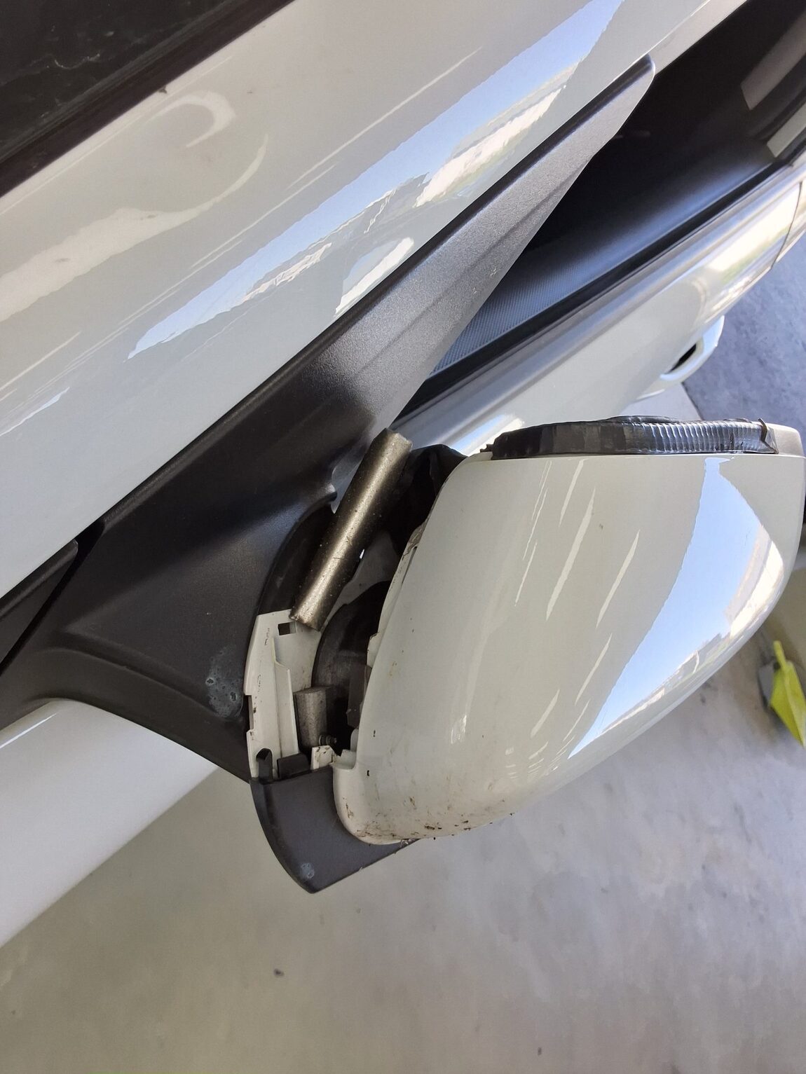 HYUNDAI KONA 1.6 GASOLINE 2WD MODERN 2019 - zdjęcie 24