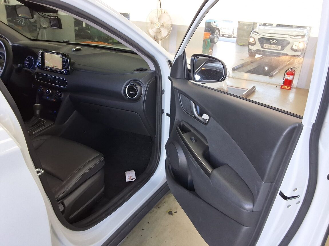 HYUNDAI KONA 1.6 GASOLINE 2WD MODERN 2019 - zdjęcie 14