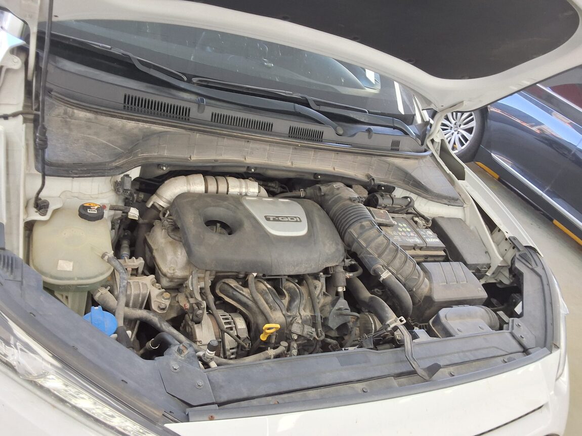 HYUNDAI KONA 1.6 GASOLINE 2WD MODERN 2019 - zdjęcie 18
