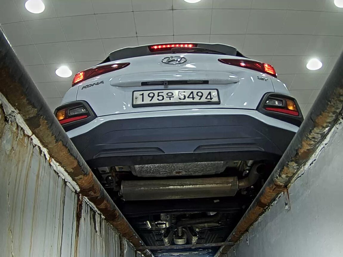 HYUNDAI KONA 1.6 GASOLINE 2WD MODERN 2019 - zdjęcie 8