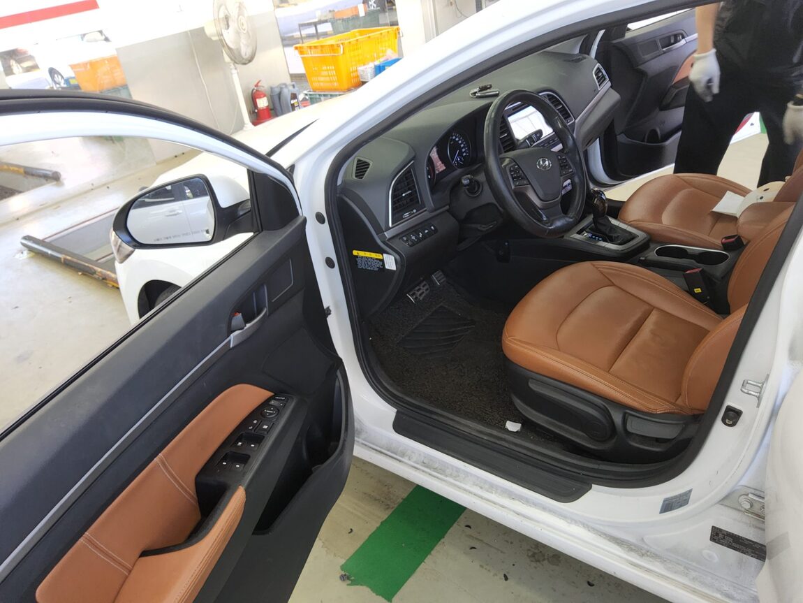 HYUNDAI AVANTE AD 1.6 GDi SMART 2016 - zdjęcie 10