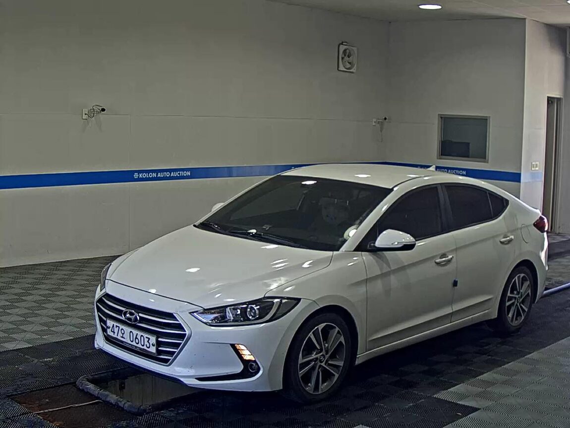 HYUNDAI AVANTE AD 1.6 GDi SMART 2016 - zdjęcie 2