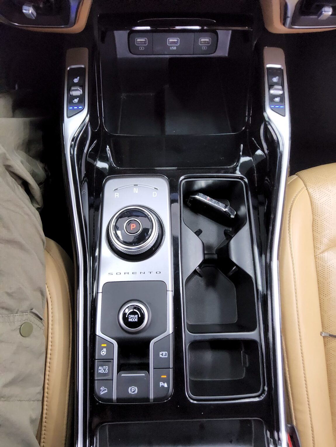 KIA NEW SORENTO HYBRID (MQ4) 1.6 HEV 2WD PRESTIGE 2022 - zdjęcie 19