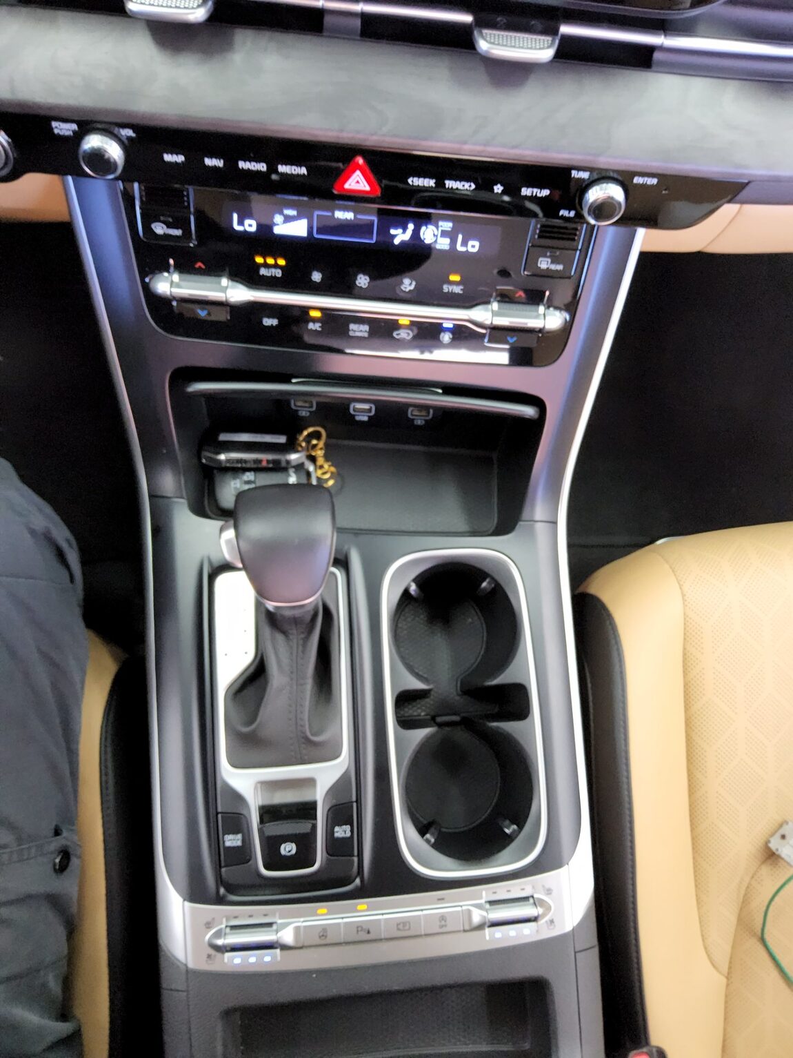 KIA NEW CARNIVAL (KA4) 9-SEATER DIESEL PRESTIGE 2023 - zdjęcie 19
