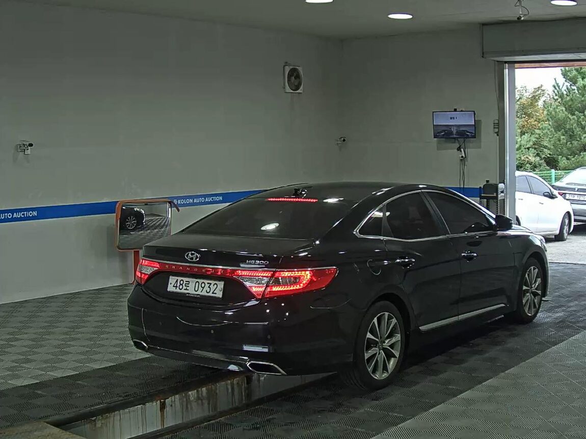 HYUNDAI GRANDEUR HG HG 300 PREMIUM COLLECTION 2017 - zdjęcie 5