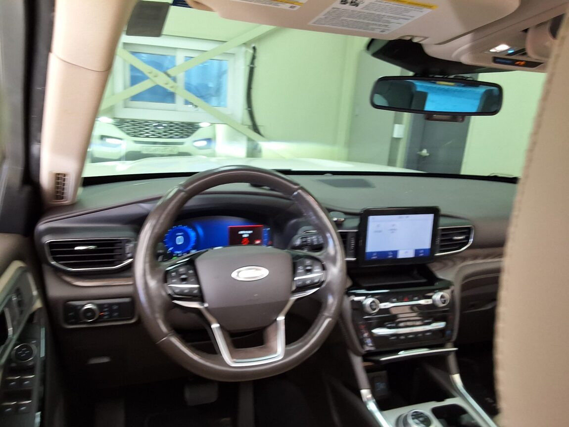 FORD EXPLORER (6TH GEN) 3.0 AWD PLATINUM 2021 - zdjęcie 12