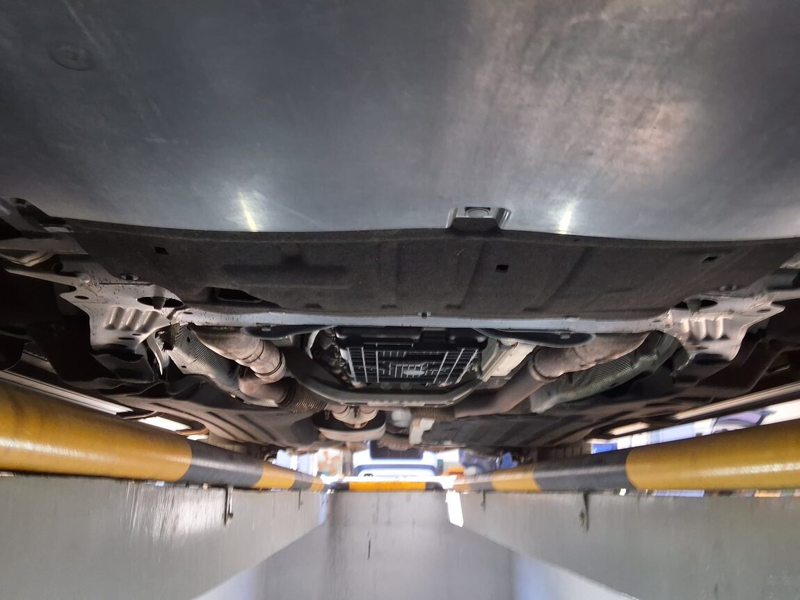 FORD EXPLORER (6TH GEN) 3.0 AWD PLATINUM 2021 - zdjęcie 9