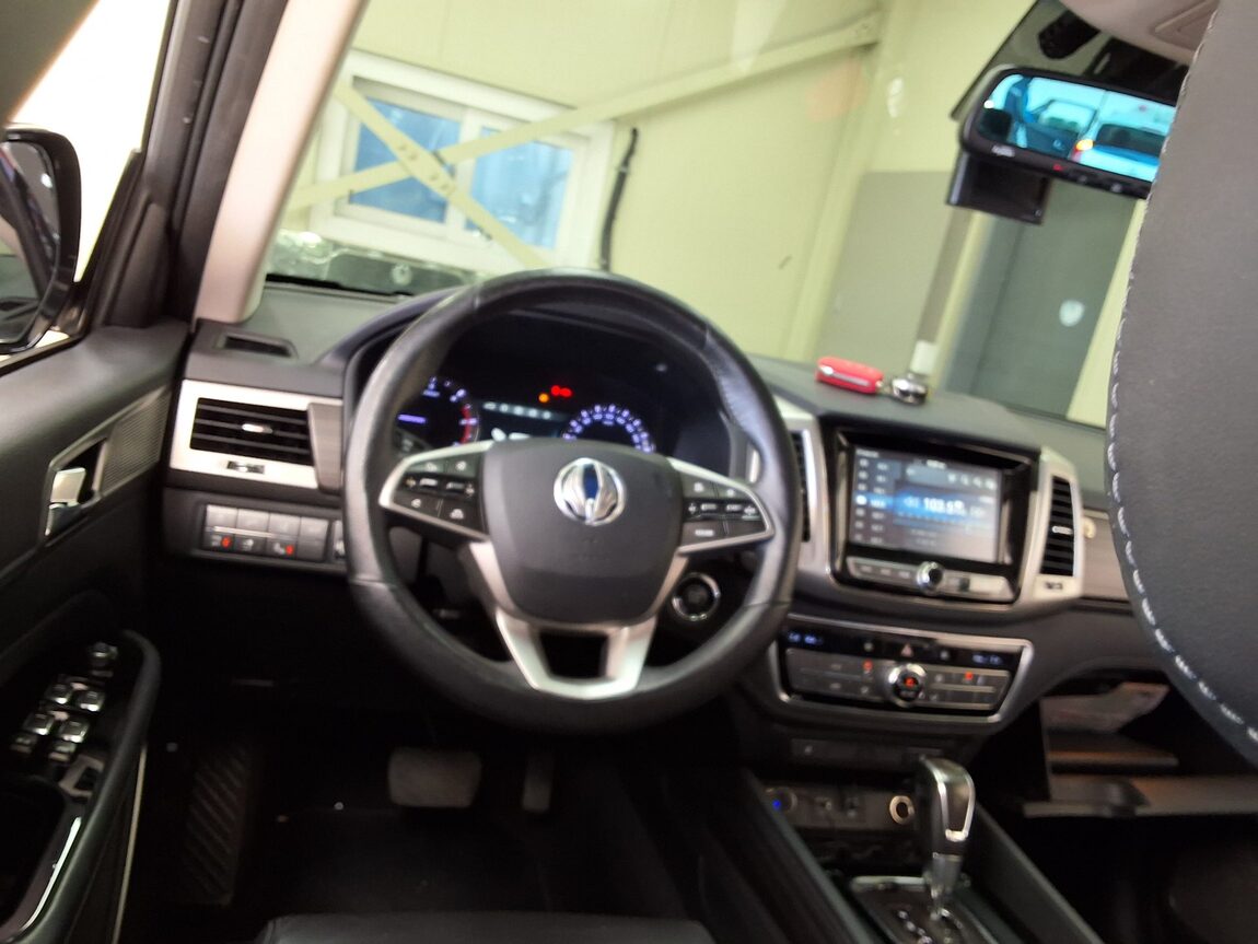 KG MOBILITY (SSANGYONG) G4 REXTON 2.2 4WD MAJESTY 2018 - zdjęcie 12
