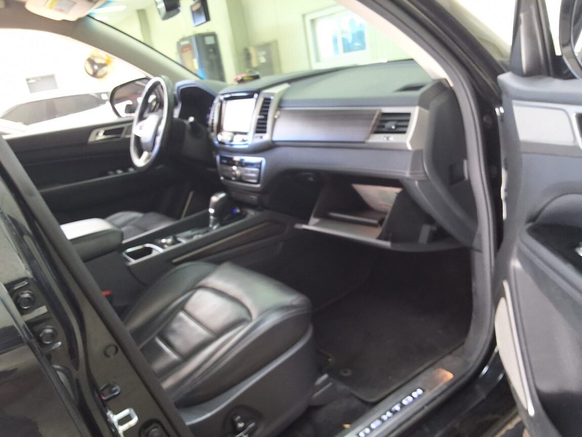 KG MOBILITY (SSANGYONG) G4 REXTON 2.2 4WD MAJESTY 2018 - zdjęcie 15